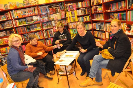 Tudja Isten, kinek subát, kinek gubát - bemutatták Sevella Zsuzsanna kiadványát